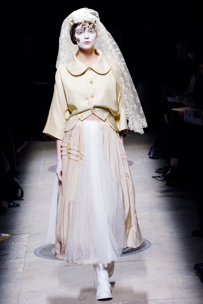 Look 8